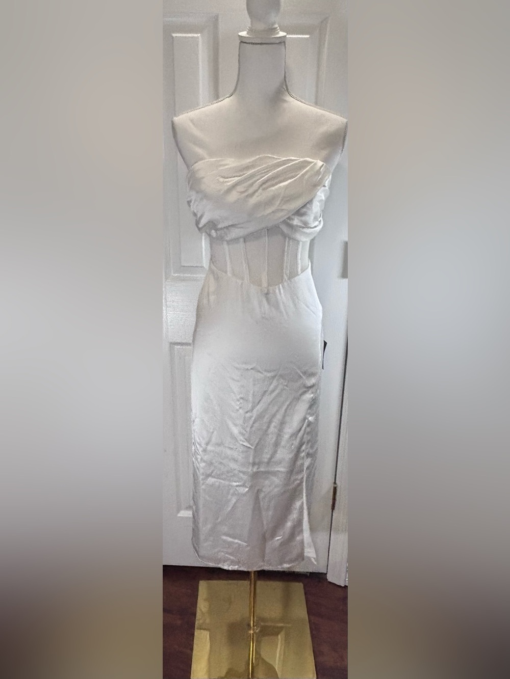 Lulus NWT High-Class Hottie White Satin Strapless Bustier Midi Sz L #2082736 - Picture 9 of 16